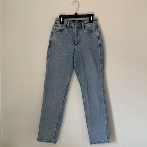 Curvy High-Rise Mom Jean- size 0/24